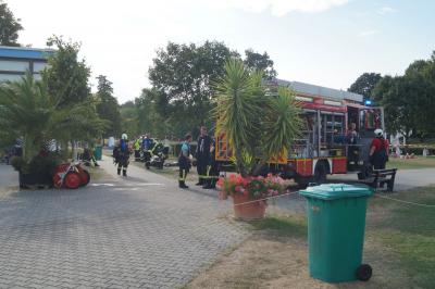 Feueralarm im Freibad! Kabelbrand sorgt fuer eingeschraenkte Attraktionen im Freibad in Asperg